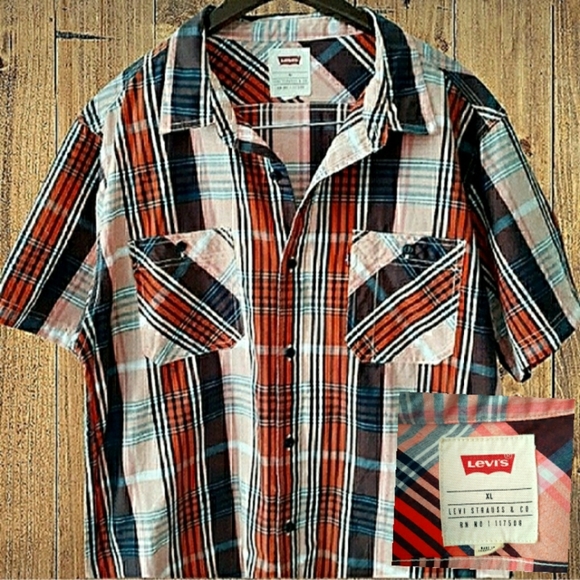 - LEVI'S CLASSIC PLAID BUTTON SHIRT - Picture 1 of 6